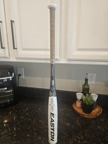Easton Ghost Composite Bat (-11) 19 oz 30" (Used)