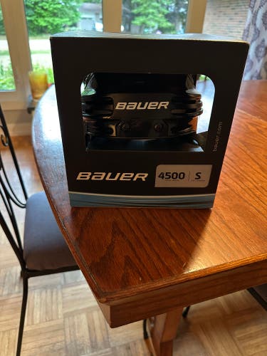 Small Bauer 4500 Helmet Pro Stock (New)