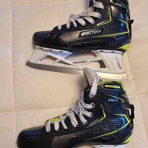 Bauer GSX Hockey Goalie Skates Regular Width Size 4.5 (Used) with Extra Runners
