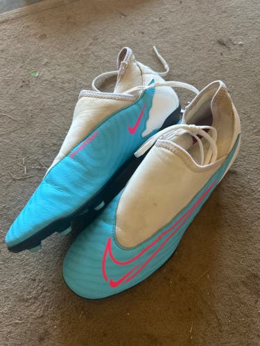 Unisex Size M 8.0 (W 9.0) Nike Phantom GX Cleats (Used)