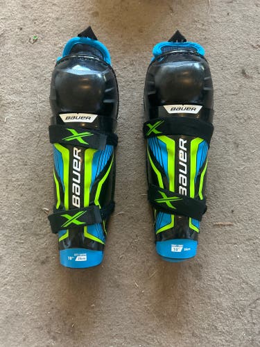 Youth Bauer X 10" Shin Pads (New)