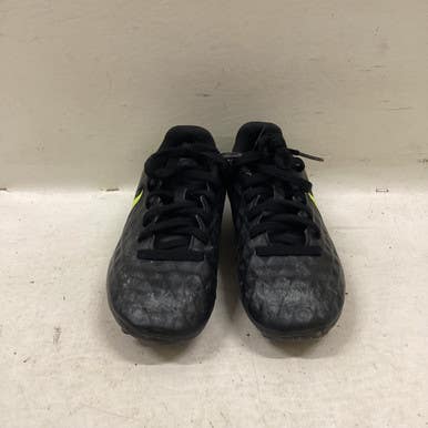 Used Nike Soccer Cleats Black Youth 10.5 11725-S000490448