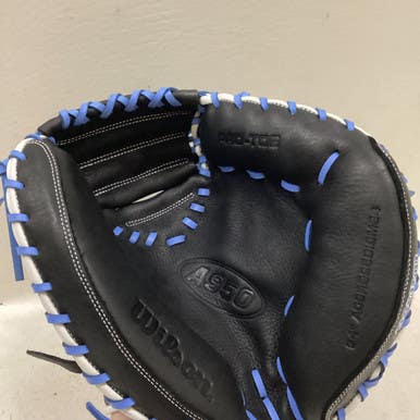Used Wilson A09RB25DICM34 BB/SB Catchers RH Throw White/Black/Royal 34" 11725-S000490488