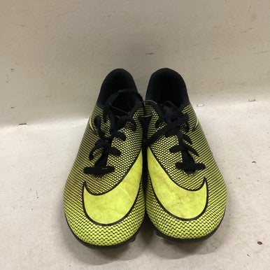 Used Nike Soccer Cleats Black And Optic Yellow Junior 03 11725-S000490156