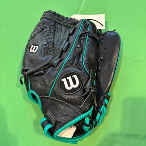 Black Wilson A500 RH Pitcher's Softball Glove 12.5"