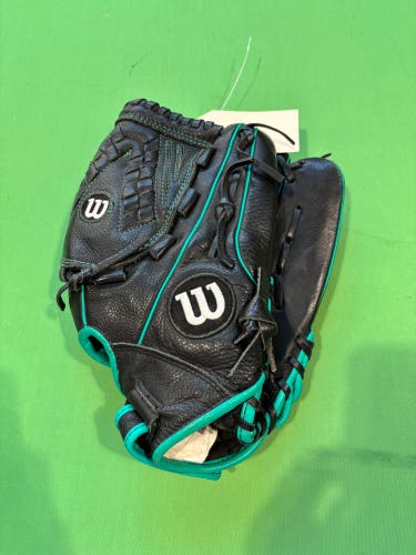 Black Wilson A500 RH Pitcher's Softball Glove 12.5"