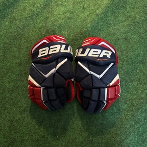 Red & Blue Junior Bauer Vapor X800 Gloves 11" (Used)