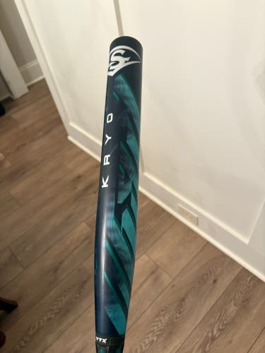 2025 Louisville Slugger Kryo Composite Bat (-10) 23 oz 33" (Used)