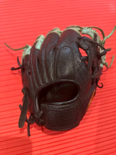 RH Infield Baseball Glove 11.5" (Used)
