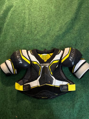 Bauer Supreme 2S Pro Shoulder Pads (Used) | Junior Large