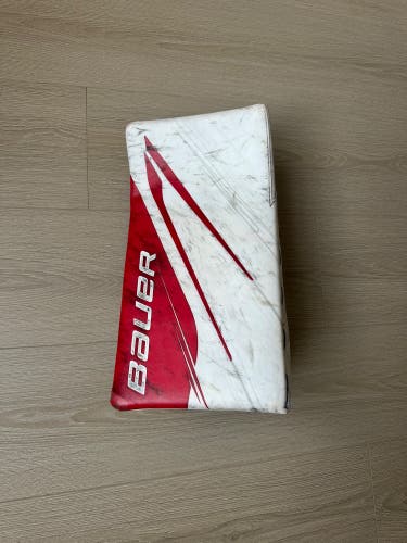 Used Senior Regular Bauer Vapor Hyperlite 2 Goalie Blocker