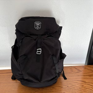 Pacific Rink Pond Pack