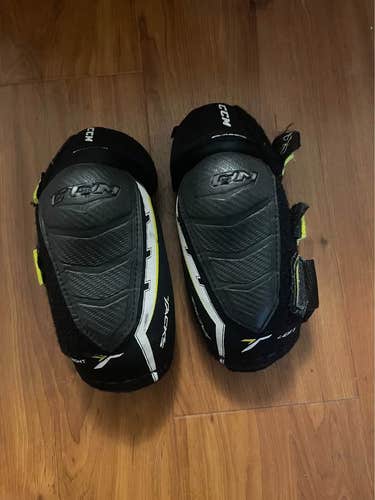 Junior Small CCM Classic Elbow Pads (Used)