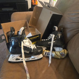 Bauer Supreme 2S Pro Hockey Skates Size 5.5 (Used)