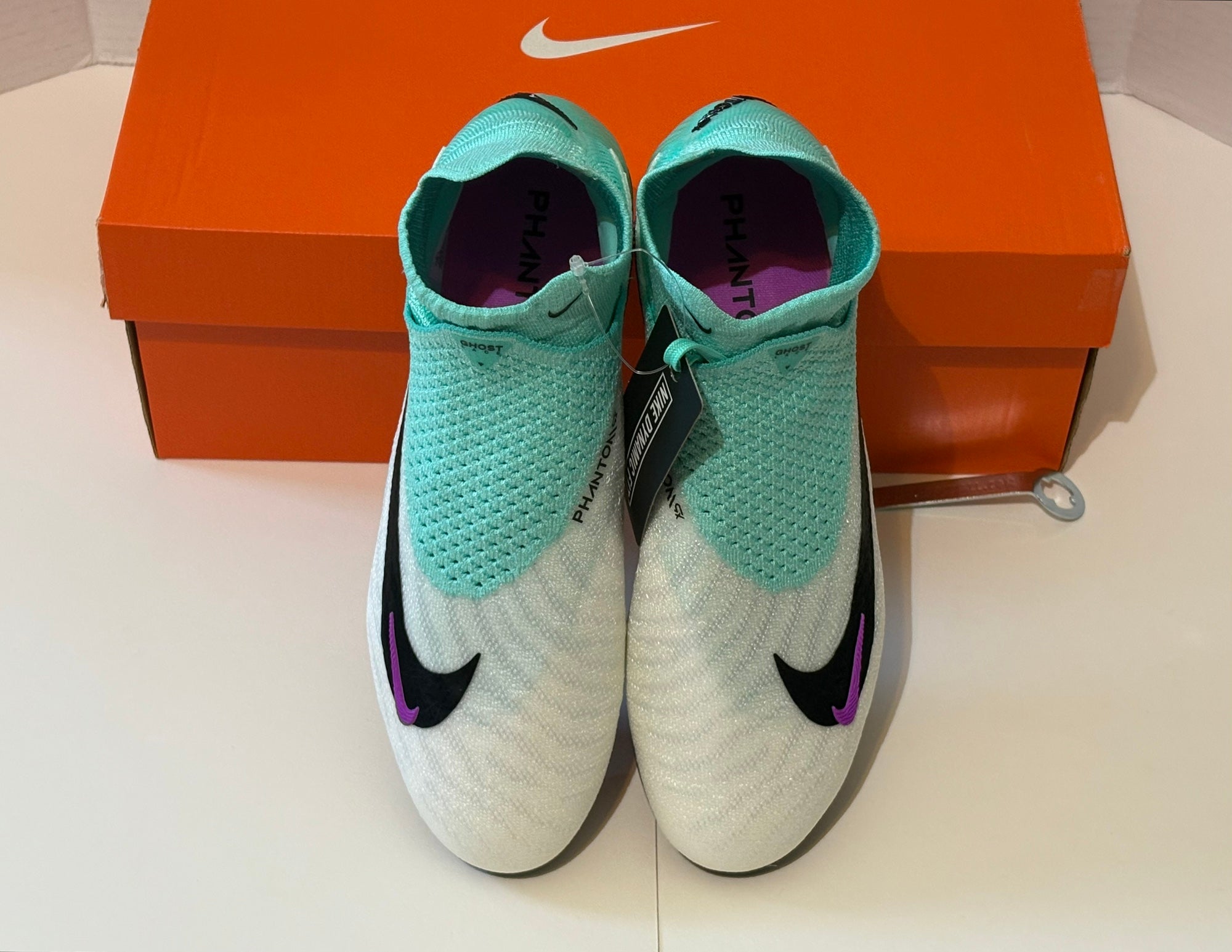 Size 6.5 NIKE PHANTOM GX ELITE DF SG-PRO  display picture 3