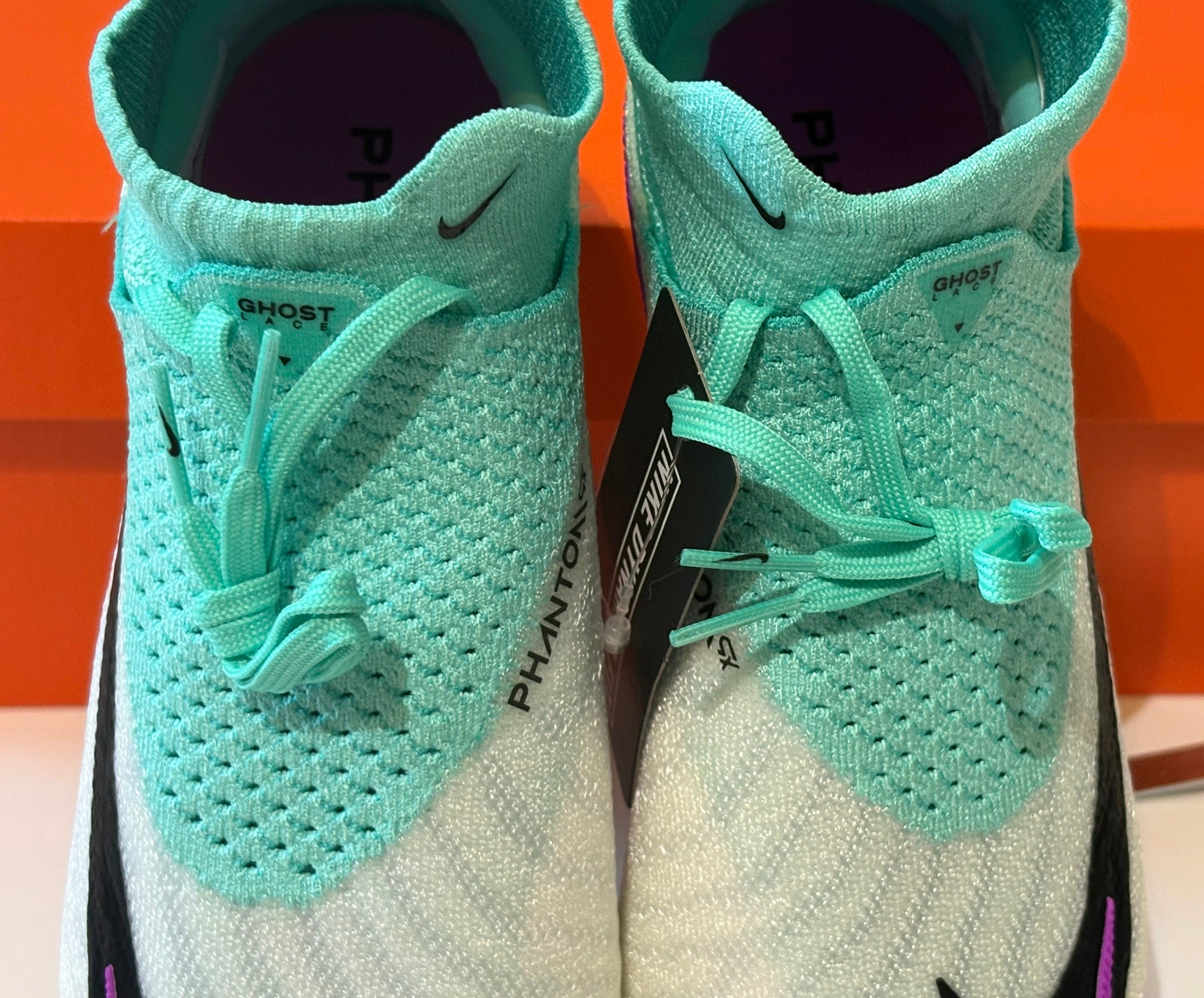NIKE PHANTOM GX ELITE DF SG-PRO PLAYER EDITION ‘PEAK READY PACK’ FD0262-300 2a18f128f64d.jpg?width=3840&  main image 3
