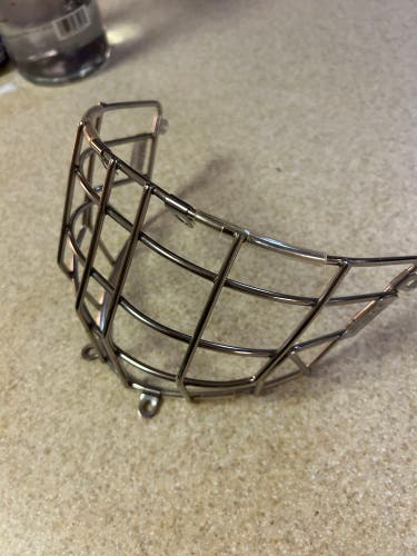Senior Bauer 960 Goalie cage  (New)