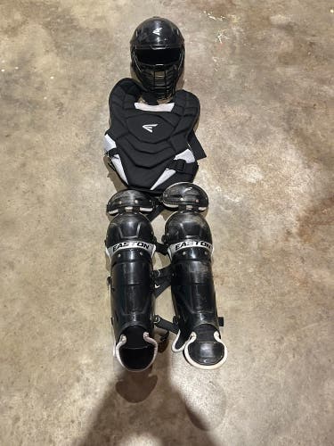 Easton Gametime Catcher's Set (Used)