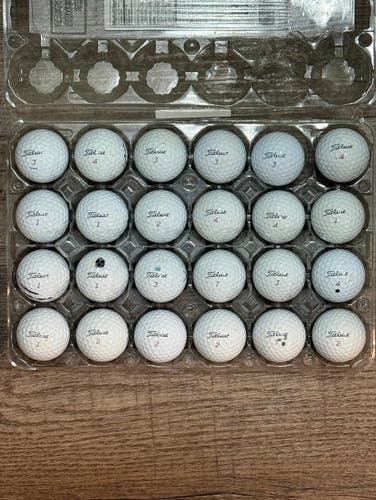 24 Titleist Pro V1x Golf Balls - 4A Near-Mint Condition