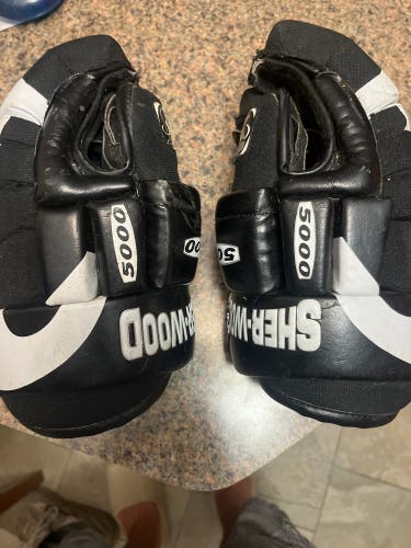 Sher-Wood Gloves (Used) 5000 size 12.5