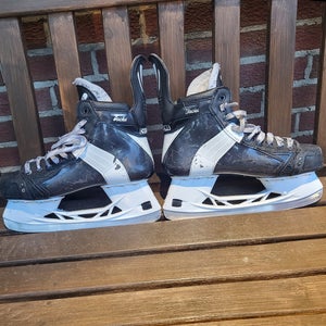 2024 CCM Super Tacks 652 Hockey Skates Regular Width 8.5 (Used)