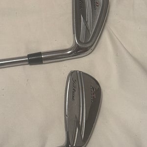 Men's Titleist ZB Right Handed Iron Set Stiff Flex Steel Shaft (Used)