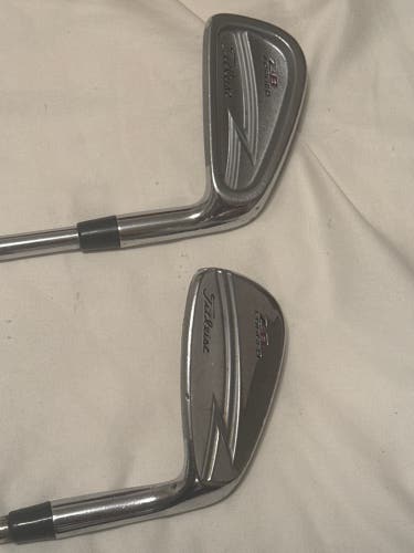 Men's Titleist ZB Right Handed Iron Set Stiff Flex Steel Shaft (Used)