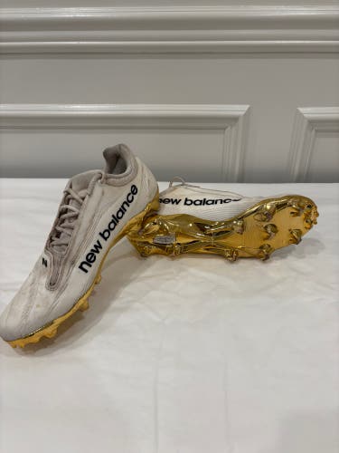 Gold All America Men's Size M 11.0 (W 12.0) Adult New Balance Low Top Turf Cleats (Used)