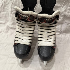 Junior CCM JetSpeed FT370 Hockey Skates Size 3 (Used)