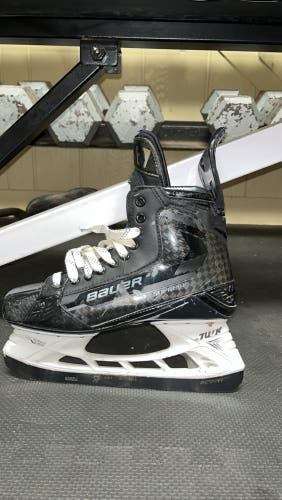 Bauer Supreme Mach skates worn by Pens Rickard Rakell