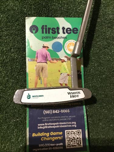 Odyssey White Hot #1 Blade Putter 35 Inches (RH) Mayflower Transit