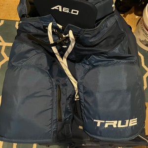 Men's Senior Medium True A6.0 Hockey Pants (Used)