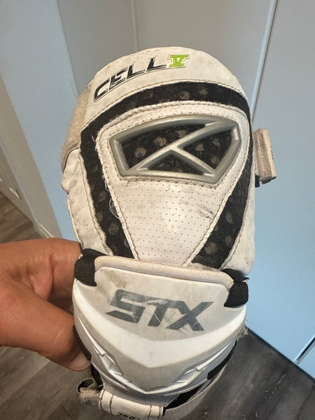 Medium Youth STX Cell V Arm Pads (Used)
