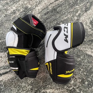 Senior Small CCM Tacks 9060 Elbow Pads (Used)