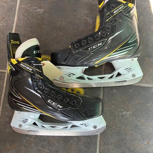 Senior CCM Tacks 6092 Hockey Skates Regular Width 5.5 (Used)