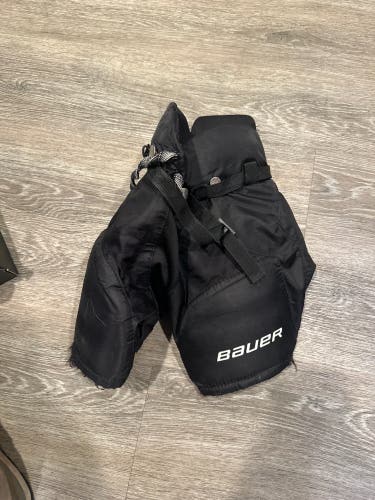 Youth Small Bauer Hockey Goalie Pants (Used)