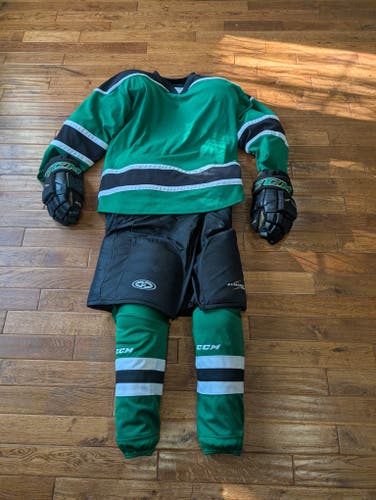 SENIOR LARGE set of lightweight equipment