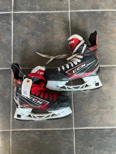 Senior CCM JetSpeed Control Hockey Skates Regular Width 5.5 (Used)