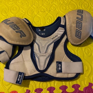Medium Junior Bauer Shoulder Pads (Used)