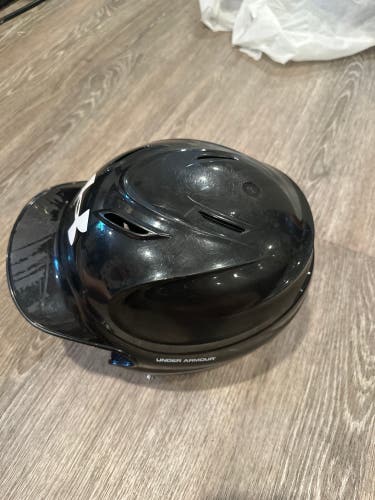 Medium Under Armour UABH2-110 Batting Helmet (Used)