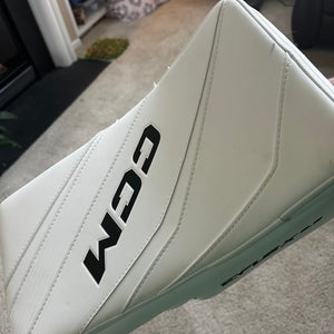 CCM Extreme Flex E6.9 (New without tags)