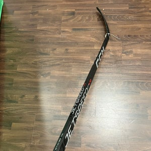 Intermediate CCM Jetspeed FT670 Hockey Stick Right Handed P28 (Used)