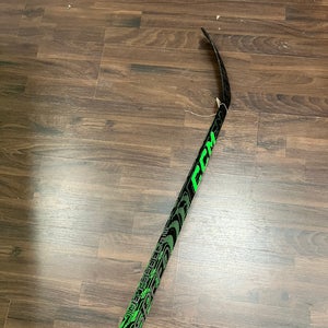 Youth CCM JetSpeed Hockey Stick Right Handed P28