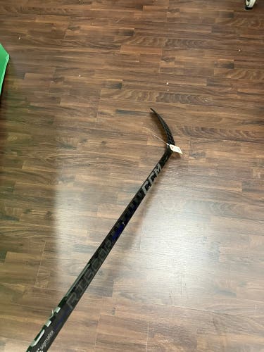 Junior CCM RibCor Trigger 7 Hockey Stick Right Handed P28 (Used)