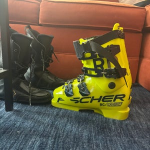 Fischer RC4 Podium 130 Ski Boots Stiff Flex (Used)
