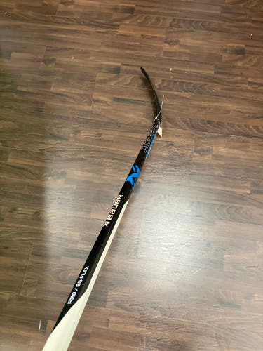 Intermediate Bauer Nexus E3 Hockey Stick Right Handed P28 (Used)