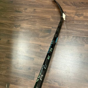 Junior Bauer Nexus Tracer Hockey Stick Right Handed P28 (Used)