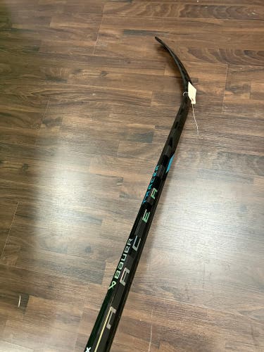 Junior Bauer Nexus Tracer Hockey Stick Right Handed P28 (Used)