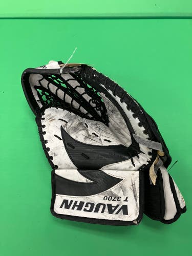 Senior Vaughn Vision T 3700 Goalie Glove (Used)
