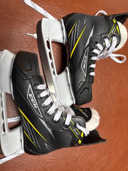 CCM Tacks 1092 Hockey Skates Size 1 (Used)